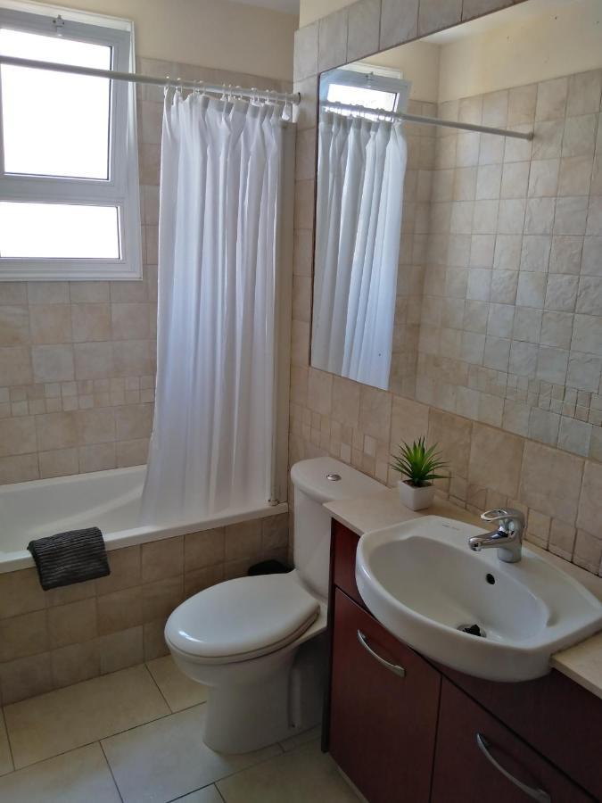 Kato Paphos Suites Екстериор снимка