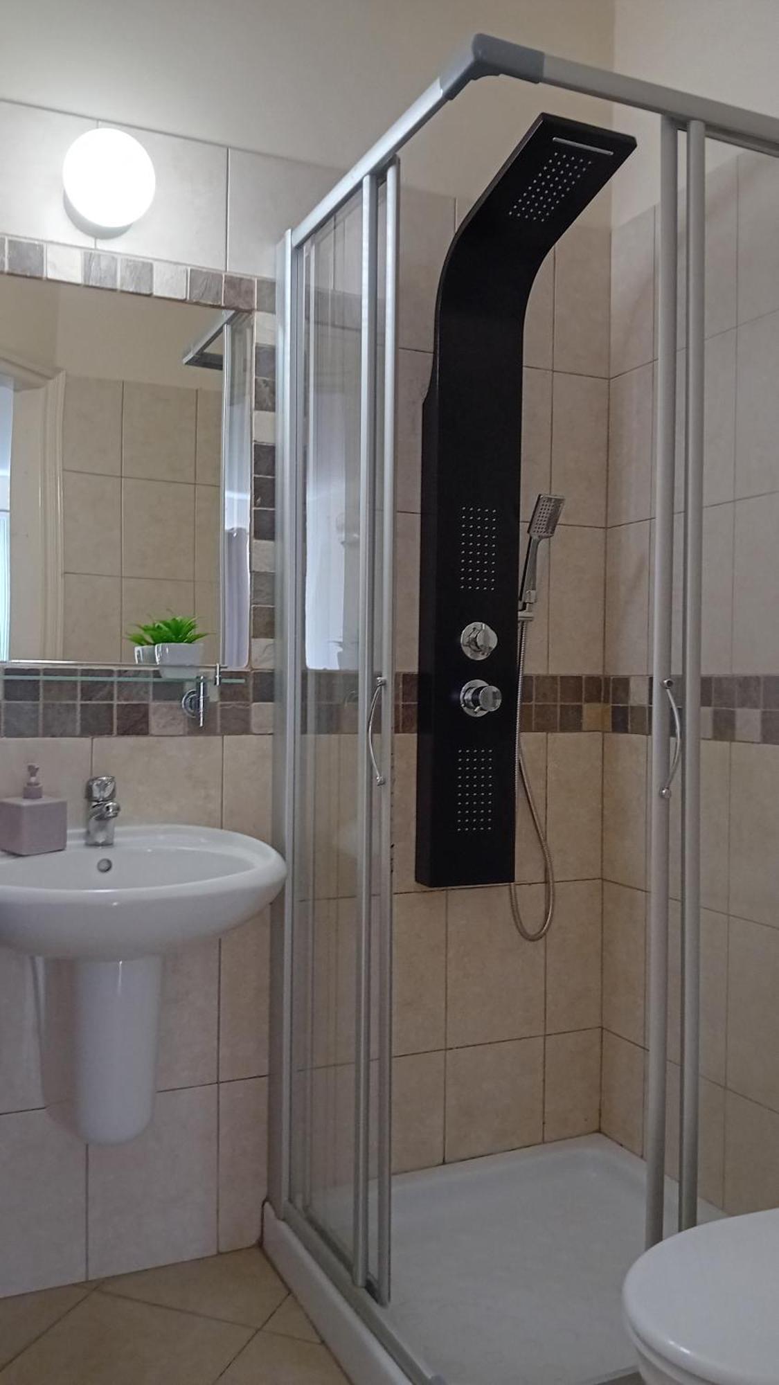 Kato Paphos Suites Екстериор снимка